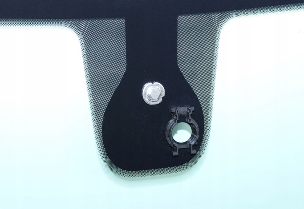 Предно стъкло Dodge Ram 2019+