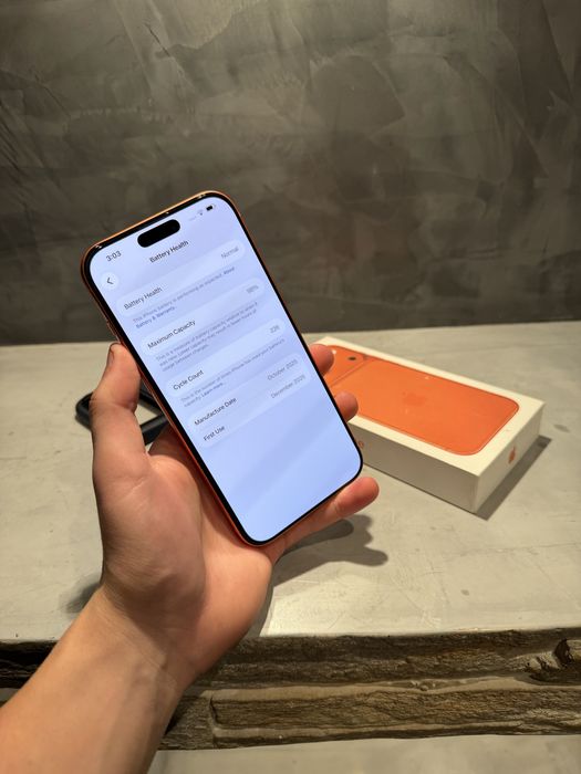 Iphone 17 Pro Max Orange + подаръци