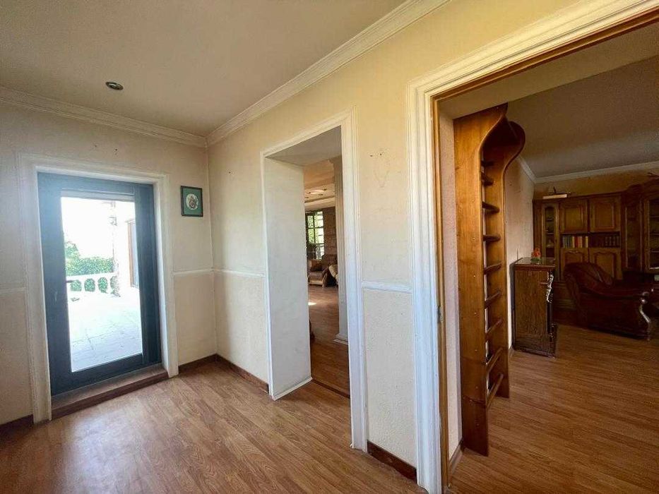 Дом/участок. Мирабадский. Под бизнес. Азербайджанский центр. Аэропорт.