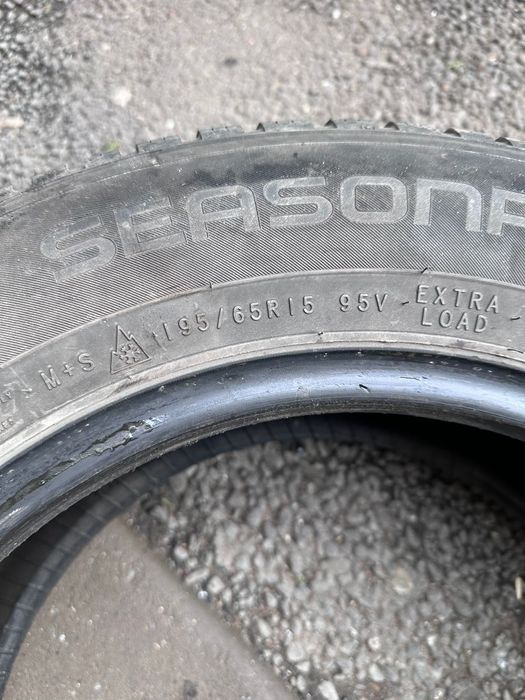 Vând 2 anvelope Nokan all season 196/65/R15 DOT 2020.