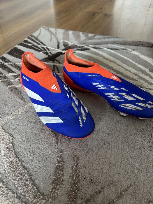 Adudas Predator номер 40/2,3