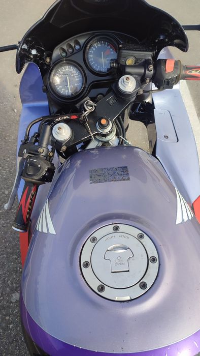 Honda cbr 600 f2