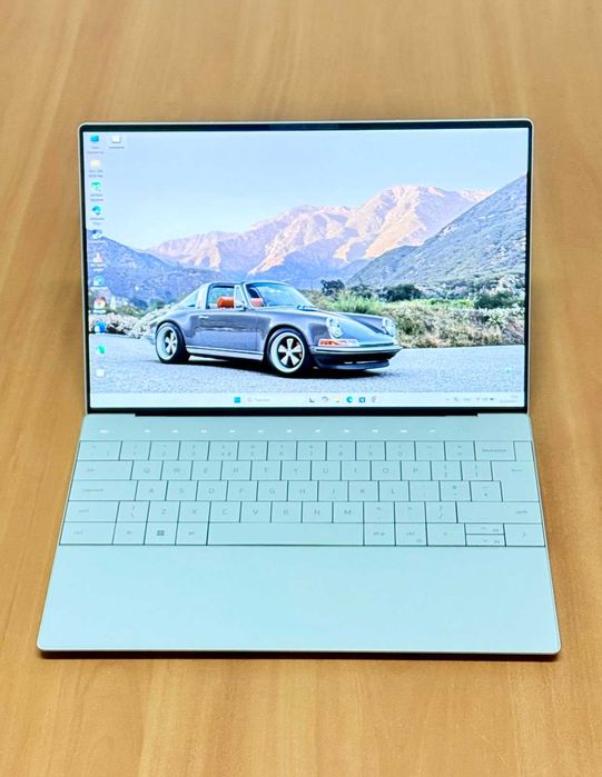 Dell XPS 13 Plus 9320 / Intel Core i7-1360P / 16GB DDR5 RAM / 512GB SSD / 13.4" FHD+ / Platium