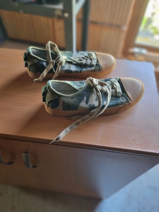Tenisi zara marime 36-37