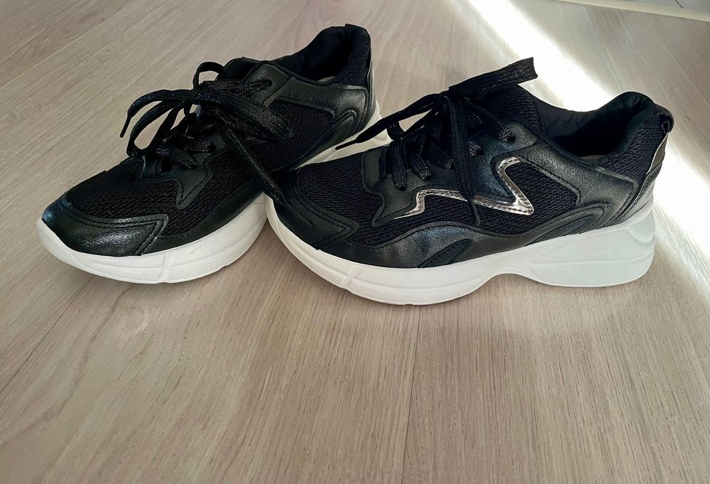 Дамски обувки/маратонки