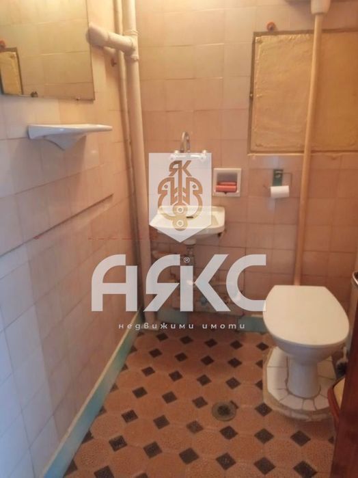 Двустаен апартамент в кв. Красна поляна 2