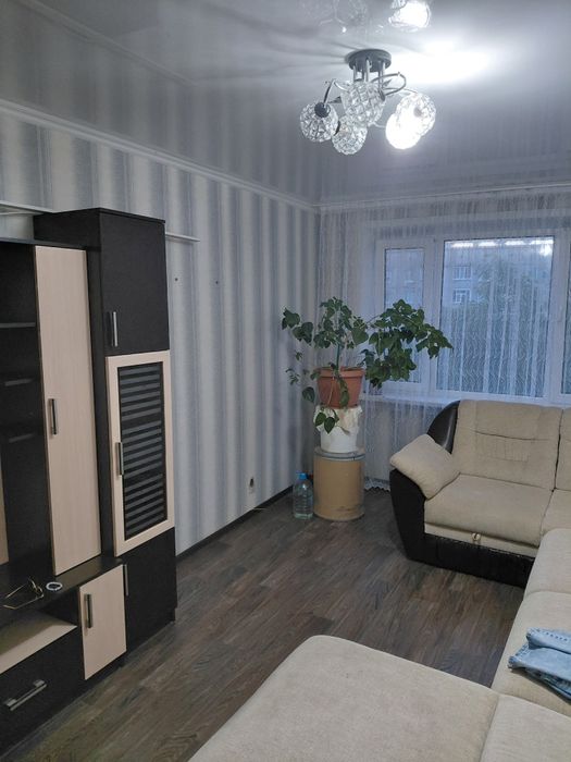Сдам 2х ком квартиру.