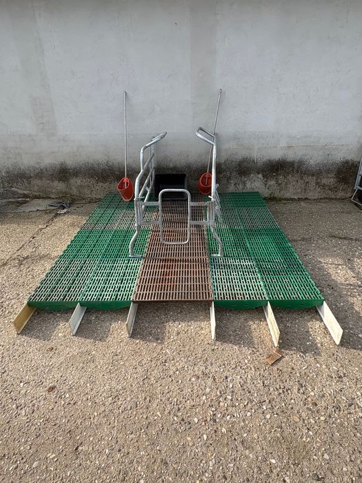 Vand boxă de fătare completă.