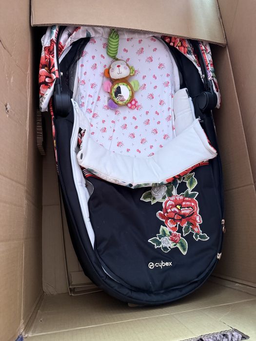 Cybex Priam 4 /e-PRIAM Lux Spring Blossom