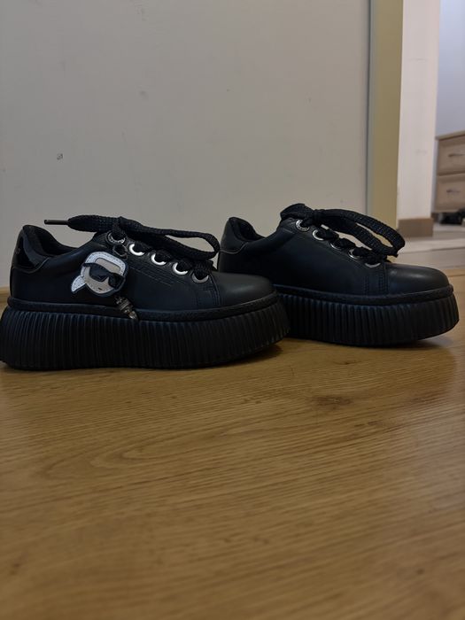 Продавам обувки Karl Lagerfeld