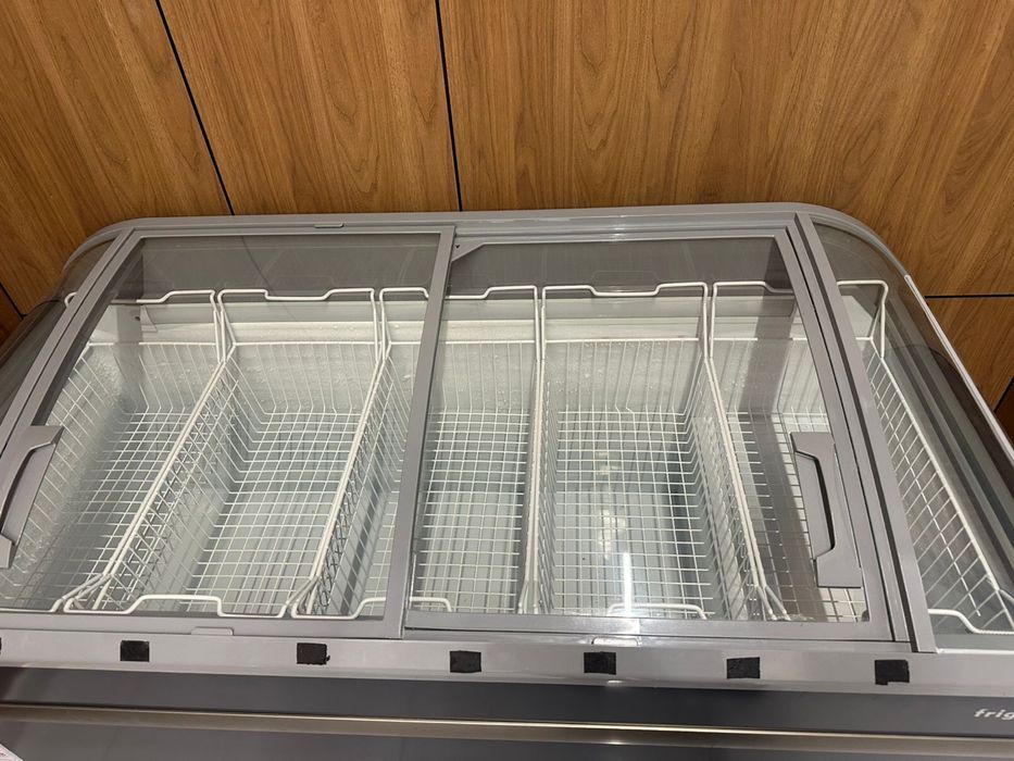 Витринный морозильный ларь Friggier