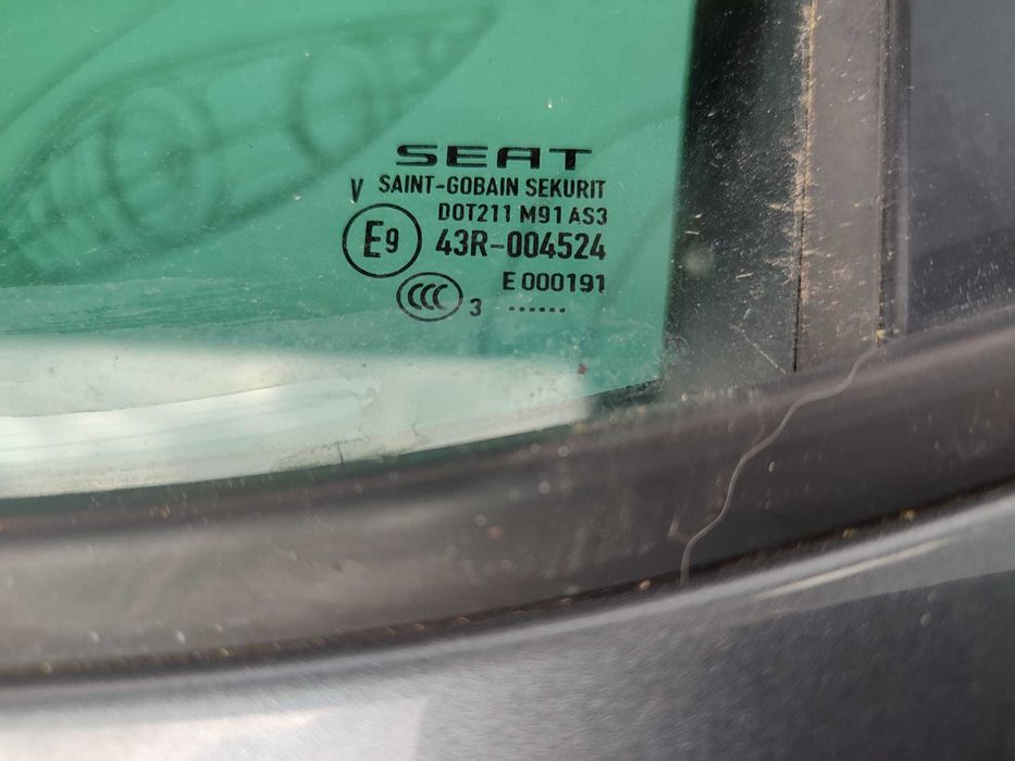 Usa Spate Stanga Seat Leon (5F) Hatchback 2012–2020 / Cod OEM 5F4833055 (11A)