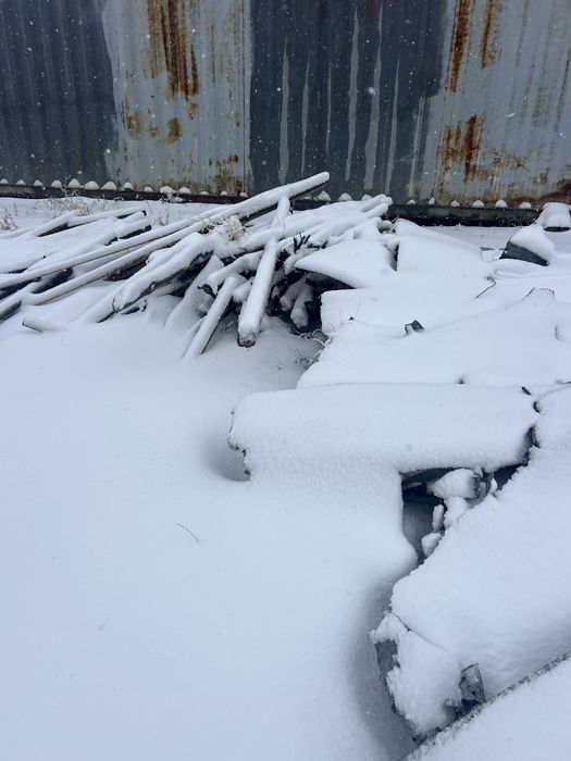 Продам Профнастил. Б/у стойки