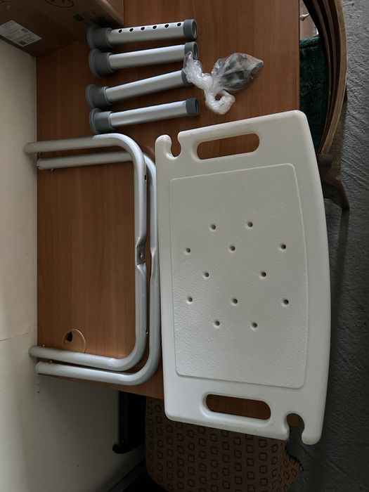 Продам стул в ванную комнату