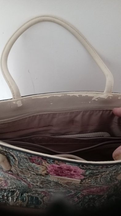 Срочно продам не дорого сумочки