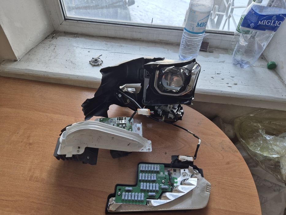 Фара правая, левая линза микросхемы