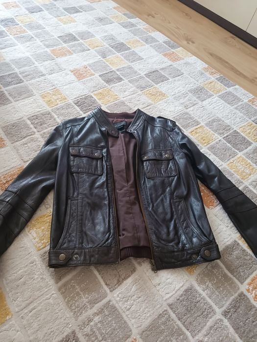 Vând geci piele naturala dama  Zara , Mango