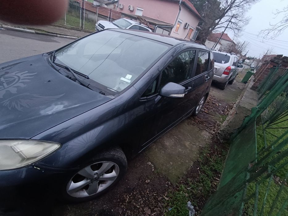 Honda FR-V на части