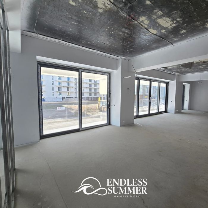 Vand Spatiu Comercial in Mamaia Nord