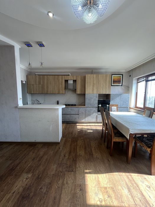 Евротрешка в районе ГиперДина