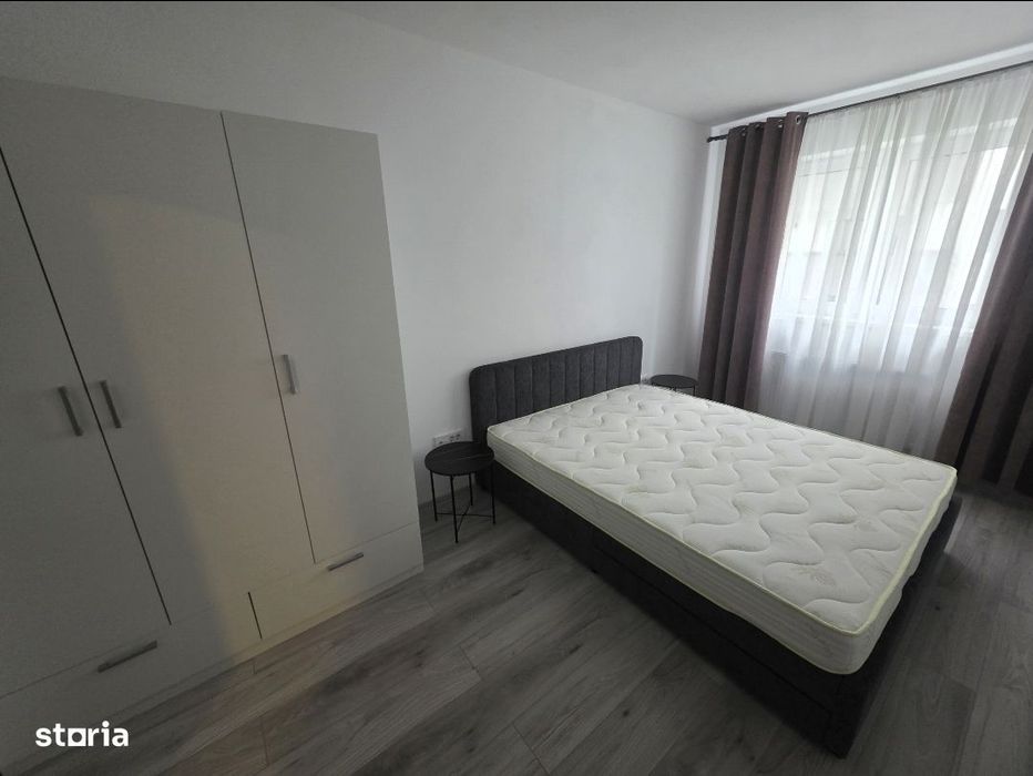 Inchiriez 2 camere open space Soho Residence Tractorul-Triaj