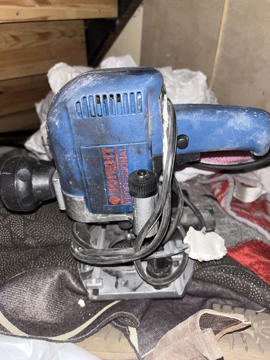 Продам вертикальный фрезер