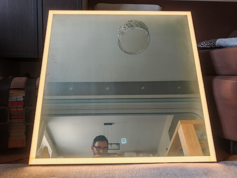 Огледало за баня с лед осветление 80×80 см вграден подгрев и bluetooth