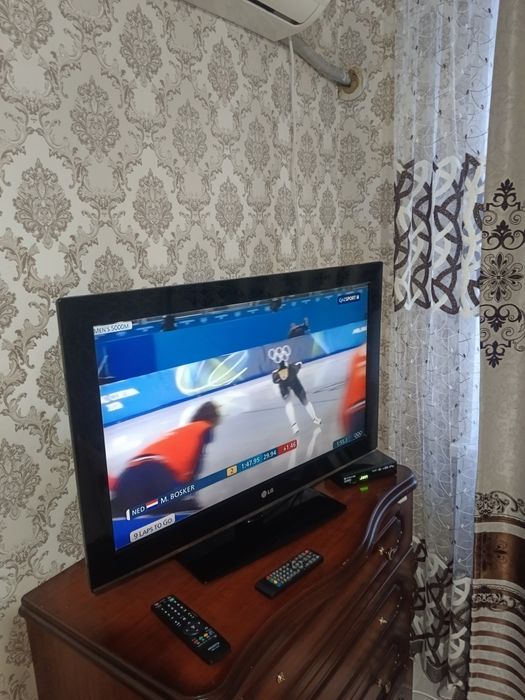 Телевизор lg 80×50