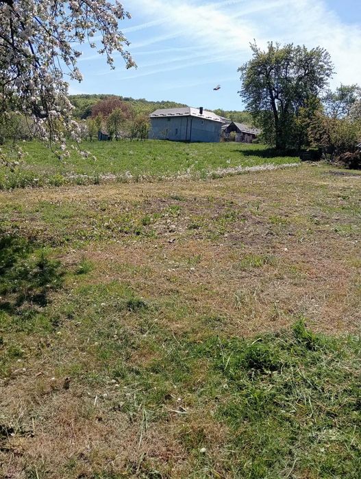 Teren și casa de vanzare.Jud Cluj.Loc.Pălatca