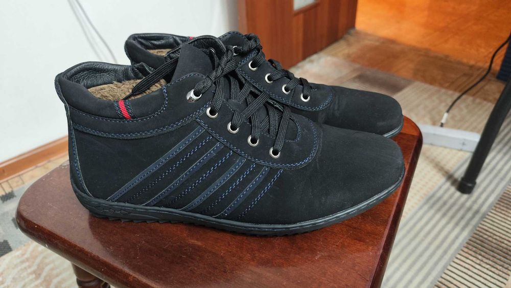 Ботинки мужские, замшевые