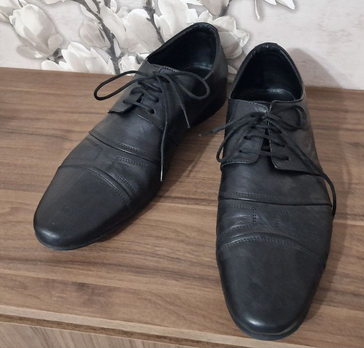 Официални обувки