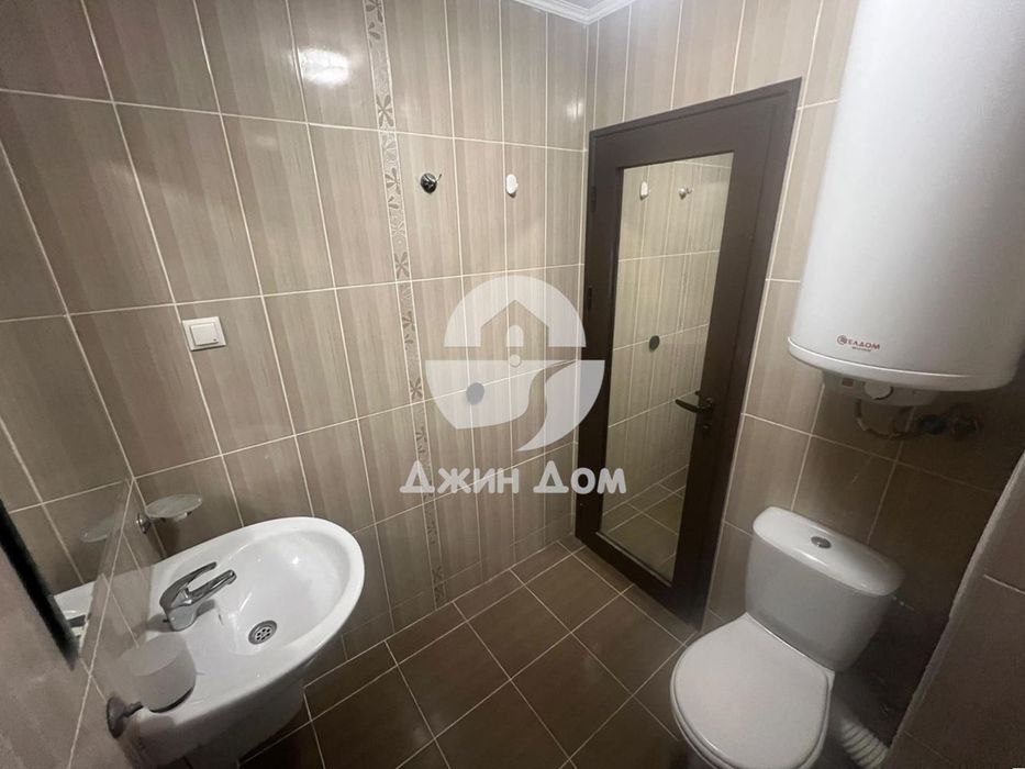 Едностаен апартамент в жилищна сграда БЕЗ ТАКСА, с. Равда