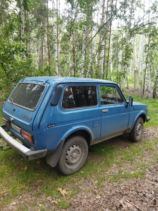 Автомашина нива  продам