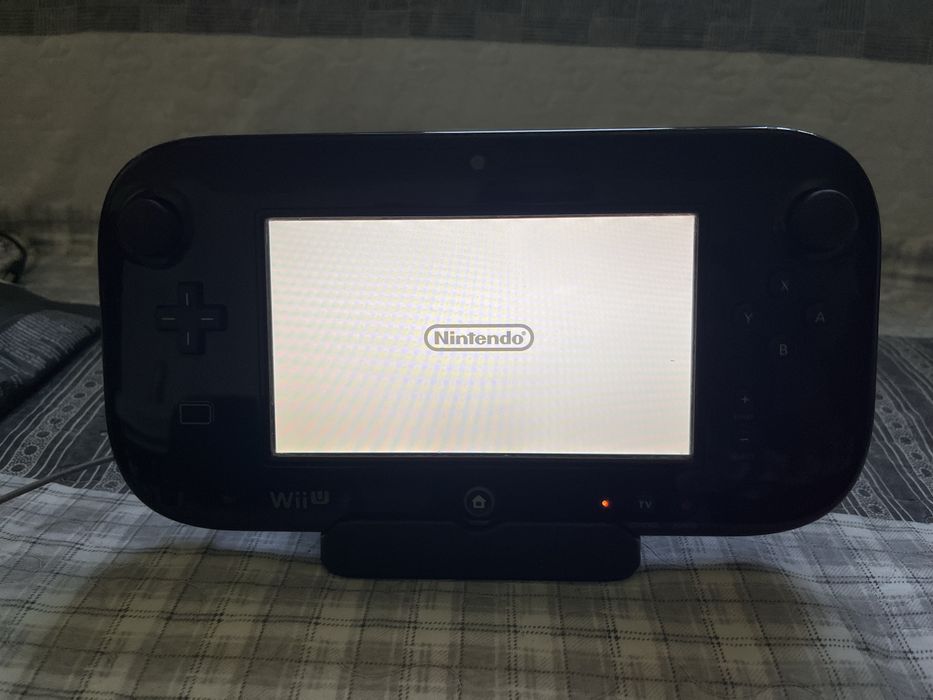 Nintendo Wii U GamePad Original + Dock de Încărcare Original