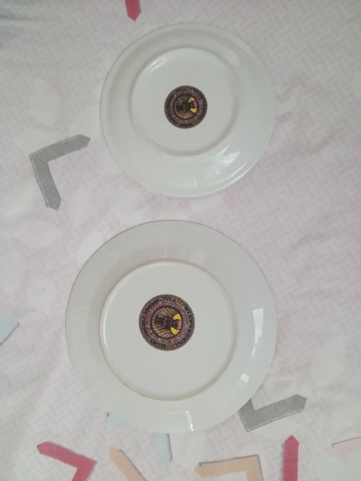 Настенные панно , картины , тарелки