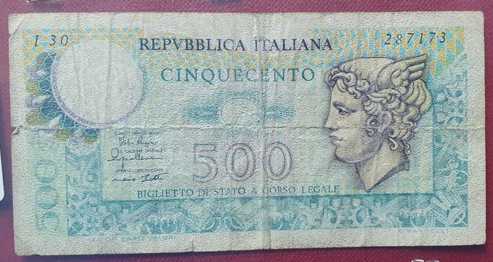Vând 2 Bancnote: "REPVBBLICA ITALIANA Cinquecento 500 Lire"