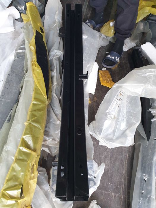 Усилитель Бампера переднего Lexus Es 300