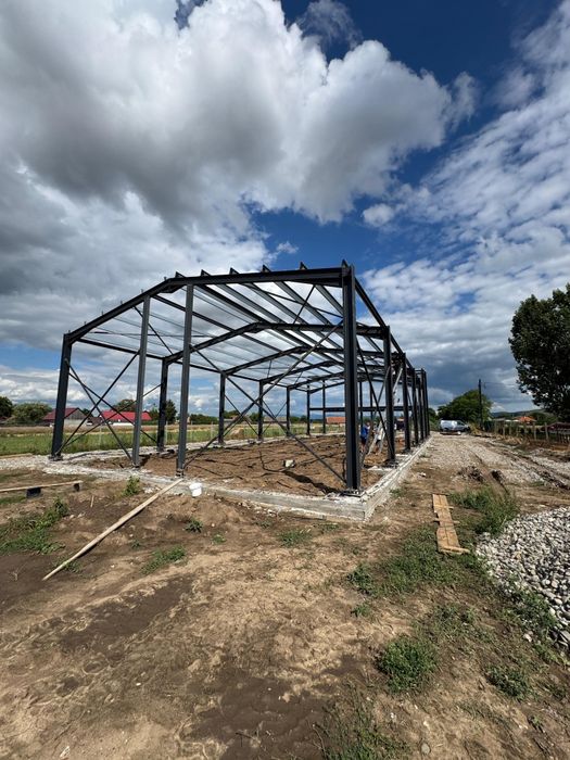 Vând structura metalica 12x30x5