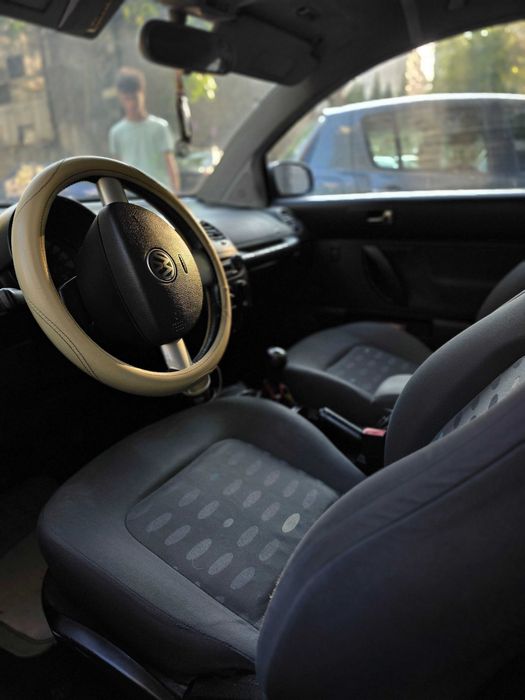 VOLKSWAGEN New Beetle 2004 — imagine 4