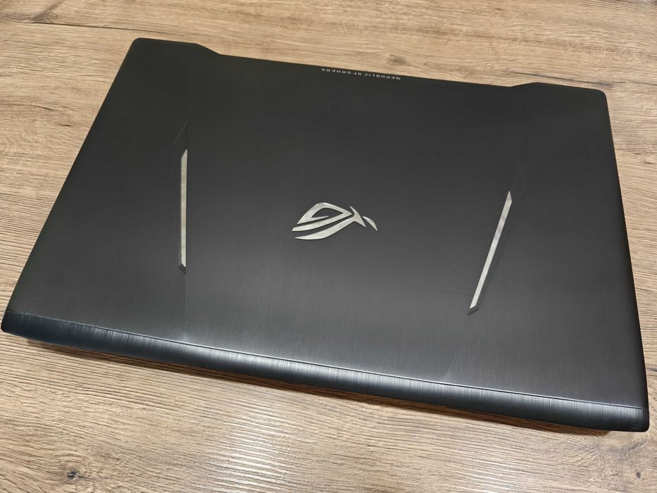 Ноутбук Asus ROG Strix GL702Z