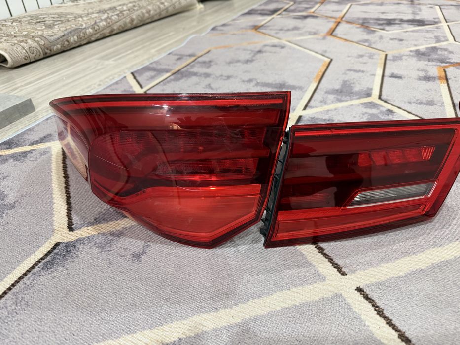 Фары в оригинале весь комплект продажа срочная!