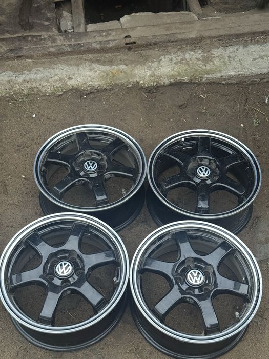 Продам автомобильные литые диски