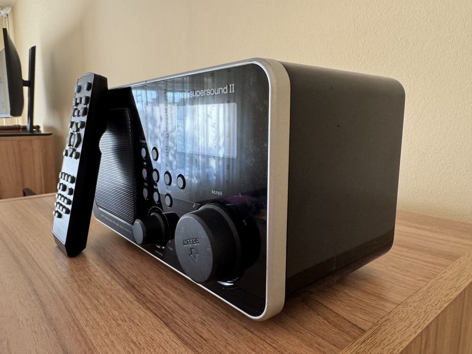 Pinell Supersound ll Radio FM, network player cu telecomanda.