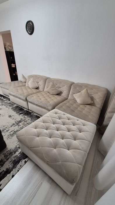 Colțar Chesterfield