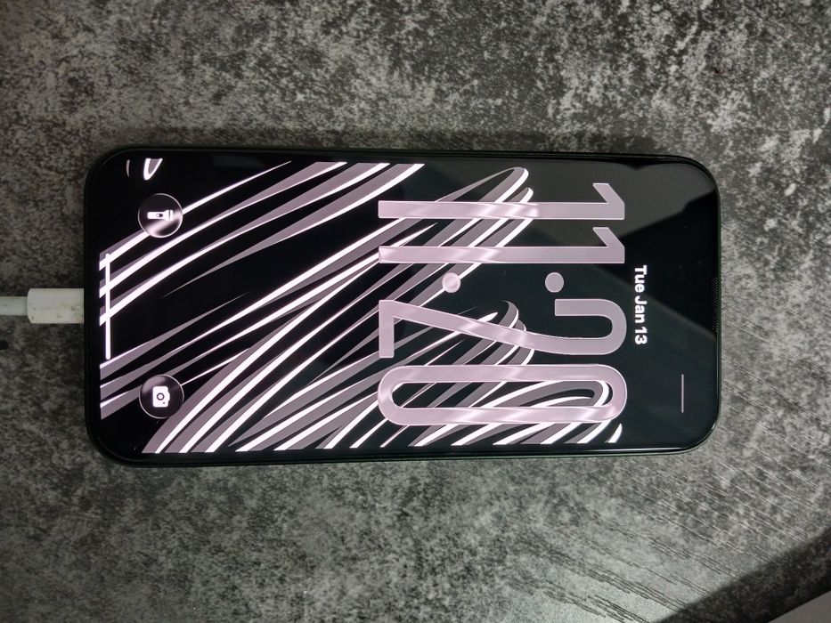 Iphone 13 .yomkst 88. Pamit 128.