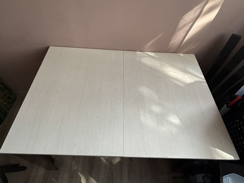 Трапезна маса разтегателна