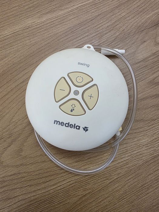 Помпа за кърма Medela swing