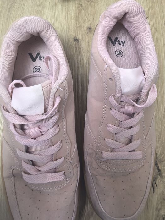 Оригинални маратонки