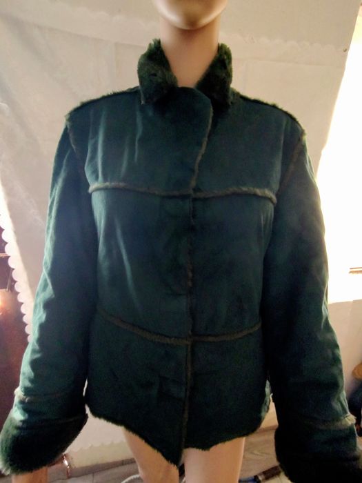 GEACĂ pentru iarnă ,tip cojoc,piele naturala,made in Italy.