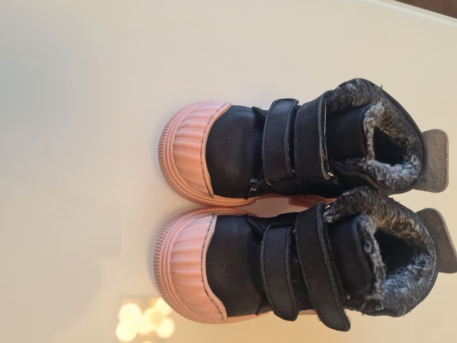 Детски   боти с пух